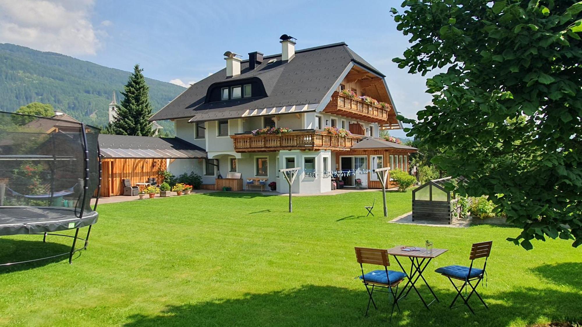 Ferienwohnungen Haus-Holzer Mauterndorf  Exterior photo